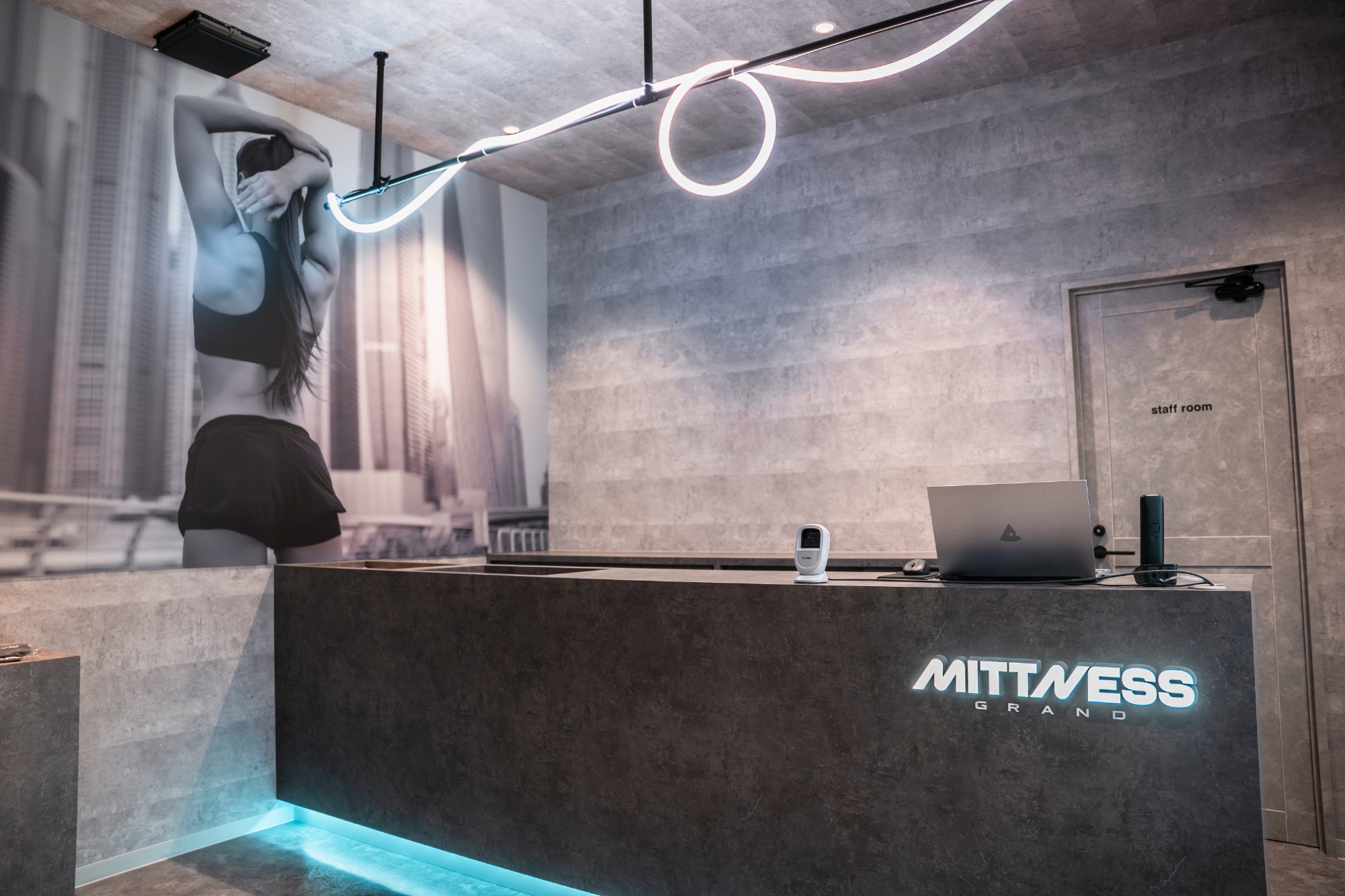 キックボクシングジムMITTNESSGRAND 心斎橋店 | 株式会社そら | 飲食